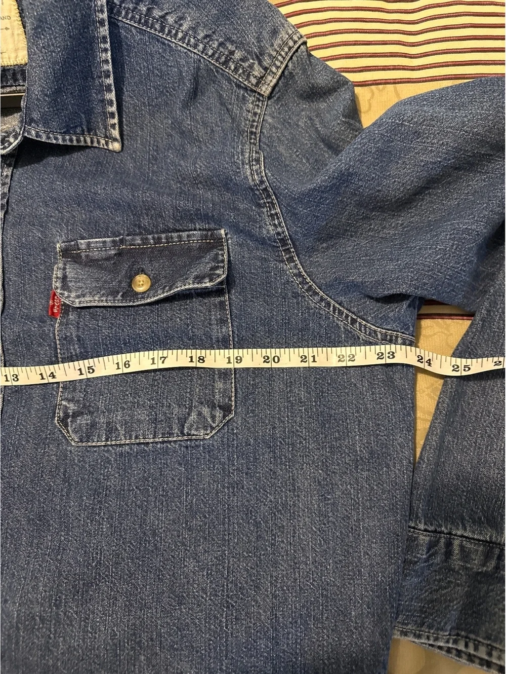 Levi's Men's Large Denim Button-Up Shirt